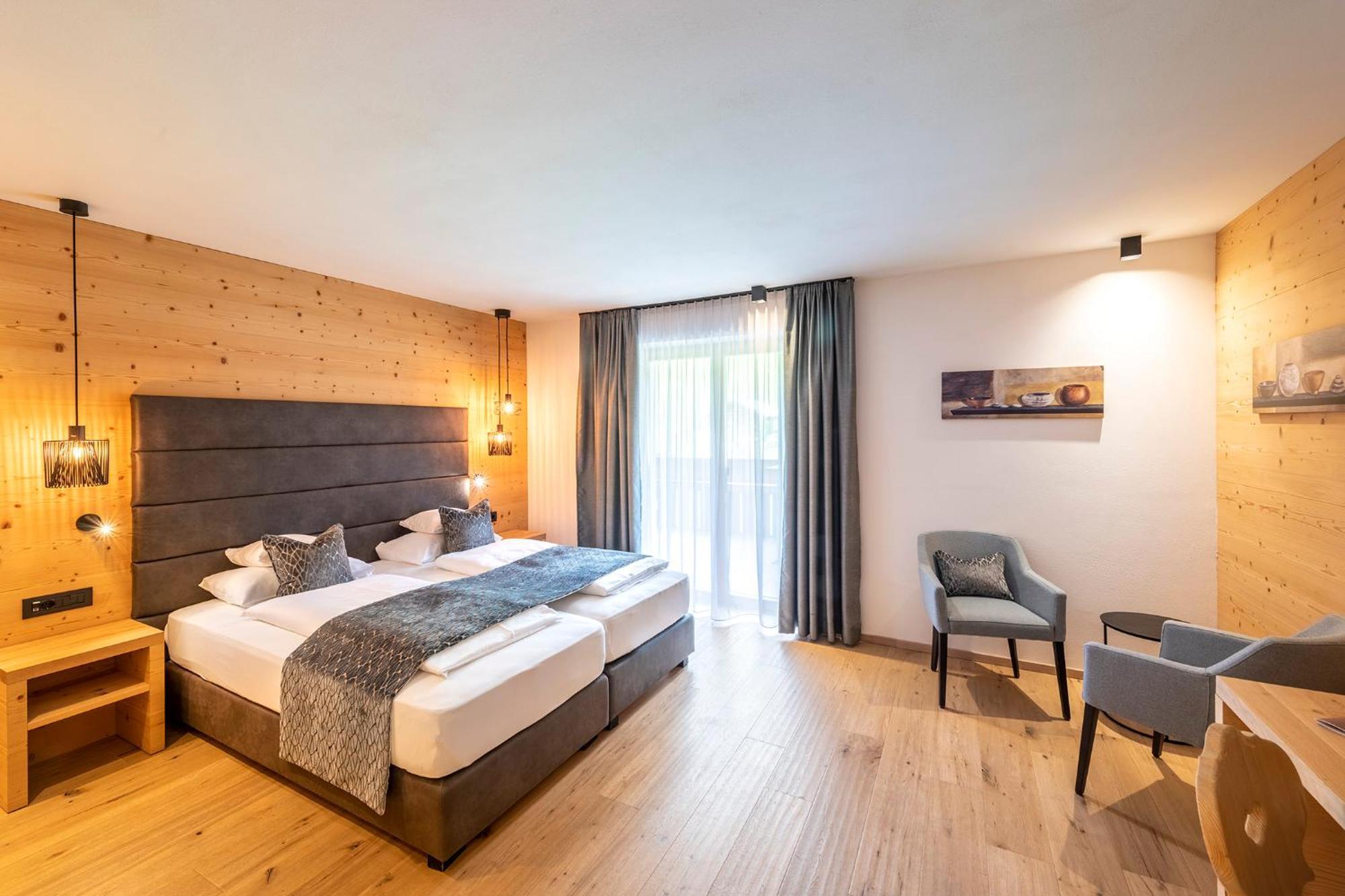 Hotel Arkadia - "Adults Only" Корвара-ин-Бадия Экстерьер фото